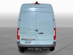 Mercedes-Benz Sprinter Crew Van Standard Roof 4-Cyl Diesel HO 2500 Standard Roof I4 Diesel HO 144" RWD 2026