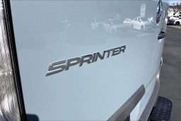 Mercedes-Benz Sprinter Crew Van Standard Roof 4-Cyl Diesel HO 2500 Standard Roof I4 Diesel HO 144" RWD 2026