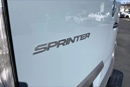 Mercedes-Benz Sprinter Crew Van Standard Roof 4-Cyl Diesel HO 2500 Standard Roof I4 Diesel HO 144" RWD 2026