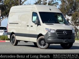 Mercedes-Benz Sprinter Crew Van Standard Roof 4-Cyl Diesel HO 2500 Standard Roof I4 Diesel HO 144" RWD 2026