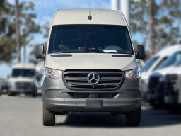 Mercedes-Benz Sprinter Crew Van Standard Roof 4-Cyl Diesel HO 2500 Standard Roof I4 Diesel HO 144" RWD 2026