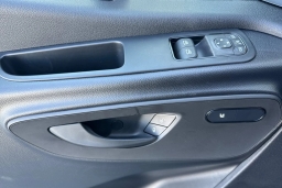 Mercedes-Benz Sprinter Crew Van Standard Roof 4-Cyl Diesel HO 2500 Standard Roof I4 Diesel HO 144" RWD 2026