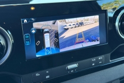 Mercedes-Benz Sprinter Crew Van Standard Roof 4-Cyl Diesel HO 2500 Standard Roof I4 Diesel HO 144" RWD 2026