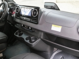 Mercedes-Benz Sprinter Cargo Van Standard Roof 4-Cyl Diesel HO 2500 Standard Roof I4 Diesel HO 144" RWD 2025