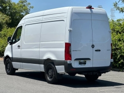Mercedes-Benz Sprinter Cargo Van Standard Roof 4-Cyl Diesel HO 2500 Standard Roof I4 Diesel HO 144" RWD 2025
