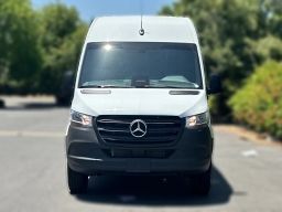 Mercedes-Benz Sprinter Cargo Van Standard Roof 4-Cyl Diesel HO 2500 Standard Roof I4 Diesel HO 144" RWD 2025