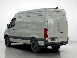 Mercedes-Benz Sprinter Crew Van Standard Roof 4-Cyl Diesel HO 2500 Standard Roof I4 Diesel HO 144" AWD 2026