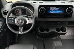 Mercedes-Benz Sprinter Crew Van Standard Roof 4-Cyl Diesel HO 2500 Standard Roof I4 Diesel HO 144" AWD 2026