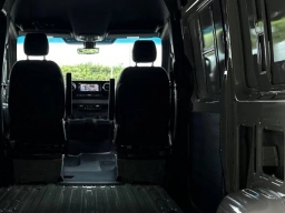 Mercedes-Benz Sprinter Crew Van Standard Roof 4-Cyl Diesel HO 2500 Standard Roof I4 Diesel HO 144" AWD 2026