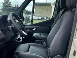 Mercedes-Benz Sprinter Cargo Van Standard Roof 4-Cyl Diesel HO 2500 Standard Roof I4 Diesel HO 144" AWD 2025