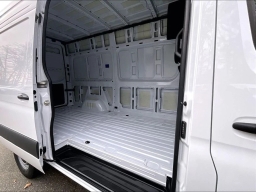 Mercedes-Benz Sprinter Crew Van Standard Roof 4-Cyl Diesel HO 2500 Standard Roof I4 Diesel HO 144" AWD 2026