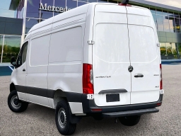 Mercedes-Benz Sprinter Crew Van Standard Roof 4-Cyl Diesel HO 2500 Standard Roof I4 Diesel HO 144" AWD 2026