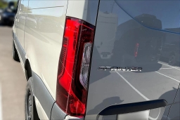Mercedes-Benz Sprinter Crew Van Standard Roof 4-Cyl Diesel HO 2500 Standard Roof I4 Diesel HO 144" AWD 2026