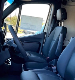 Mercedes-Benz Sprinter Crew Van Standard Roof 4-Cyl Diesel HO 2500 Standard Roof I4 Diesel HO 144" AWD 2026