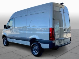 Mercedes-Benz Sprinter Crew Van Standard Roof 4-Cyl Diesel HO 2500 Standard Roof I4 Diesel HO 144" AWD 2026