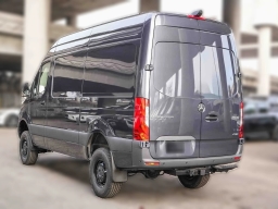 Mercedes-Benz Sprinter Crew Van Standard Roof 4-Cyl Diesel HO 2500 Standard Roof I4 Diesel HO 144" AWD 2026