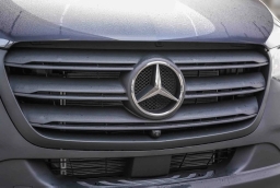 Mercedes-Benz Sprinter Crew Van Standard Roof 4-Cyl Diesel HO 2500 Standard Roof I4 Diesel HO 144" AWD 2026