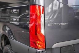 Mercedes-Benz Sprinter Crew Van Standard Roof 4-Cyl Diesel HO 2500 Standard Roof I4 Diesel HO 144" AWD 2026