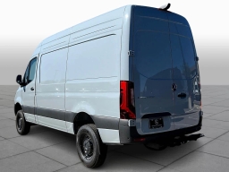 Mercedes-Benz Sprinter Crew Van Standard Roof 4-Cyl Diesel HO 2500 Standard Roof I4 Diesel HO 144" AWD 2026