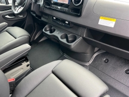 Mercedes-Benz Sprinter Crew Van Standard Roof 4-Cyl Diesel HO 2500 Standard Roof I4 Diesel HO 144" AWD 2026