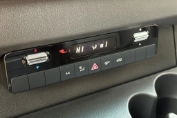 Mercedes-Benz Sprinter Crew Van Standard Roof 4-Cyl Diesel HO 2500 Standard Roof I4 Diesel HO 144" AWD 2026