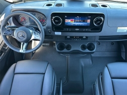 Mercedes-Benz Sprinter Crew Van Standard Roof 4-Cyl Diesel HO 2500 Standard Roof I4 Diesel HO 144" AWD 2026