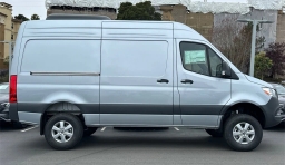 Mercedes-Benz Sprinter Crew Van Standard Roof 4-Cyl Diesel HO 2500 Standard Roof I4 Diesel HO 144" AWD 2026