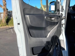 Mercedes-Benz Sprinter Crew Van High Roof 4-Cyl Diesel HO 2500 High Roof I4 Diesel HO 170" RWD 2026