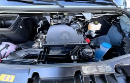 Mercedes-Benz Sprinter Crew Van High Roof 4-Cyl Diesel HO 2500 High Roof I4 Diesel HO 170" RWD 2026