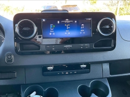 Mercedes-Benz Sprinter Crew Van High Roof 4-Cyl Diesel HO 2500 High Roof I4 Diesel HO 170" RWD 2026