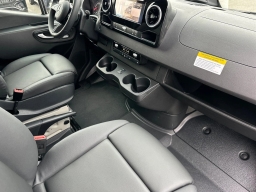 Mercedes-Benz Sprinter Cargo Van High Roof 4-Cyl Diesel HO 2500 High Roof I4 Diesel HO 170" RWD 2025