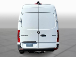 Mercedes-Benz Sprinter Crew Van High Roof 4-Cyl Diesel HO 2500 High Roof I4 Diesel HO 170" RWD 2026