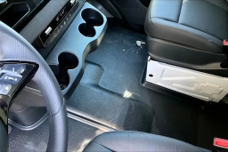 Mercedes-Benz Sprinter Crew Van High Roof 4-Cyl Diesel HO 2500 High Roof I4 Diesel HO 170" RWD 2026