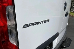 Mercedes-Benz Sprinter Crew Van High Roof 4-Cyl Diesel HO 2500 High Roof I4 Diesel HO 170" RWD 2026