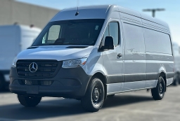 Mercedes-Benz Sprinter Crew Van High Roof 4-Cyl Diesel HO 2500 High Roof I4 Diesel HO 170" RWD 2026