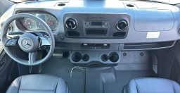 Mercedes-Benz Sprinter Crew Van High Roof 4-Cyl Diesel HO 2500 High Roof I4 Diesel HO 170" RWD 2026