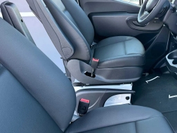 Mercedes-Benz Sprinter Crew Van High Roof 4-Cyl Diesel HO 2500 High Roof I4 Diesel HO 170" RWD 2026