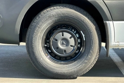 Mercedes-Benz Sprinter Crew Van High Roof 4-Cyl Diesel HO 2500 High Roof I4 Diesel HO 170" RWD 2026