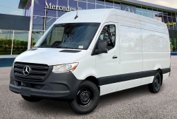 Mercedes-Benz Sprinter Crew Van High Roof 4-Cyl Diesel HO 2500 High Roof I4 Diesel HO 170" RWD 2026