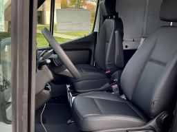 Mercedes-Benz Sprinter Crew Van High Roof 4-Cyl Diesel HO 2500 High Roof I4 Diesel HO 170" RWD 2026