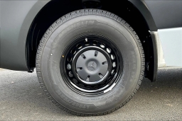 Mercedes-Benz Sprinter Crew Van High Roof 4-Cyl Diesel HO 2500 High Roof I4 Diesel HO 170" RWD 2026