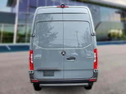 Mercedes-Benz Sprinter Crew Van High Roof 4-Cyl Diesel HO 2500 High Roof I4 Diesel HO 170" RWD 2026