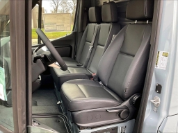 Mercedes-Benz Sprinter Crew Van High Roof 4-Cyl Diesel HO 2500 High Roof I4 Diesel HO 170" RWD 2026