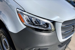 Mercedes-Benz Sprinter Crew Van High Roof 4-Cyl Diesel HO 2500 High Roof I4 Diesel HO 170" AWD 2026