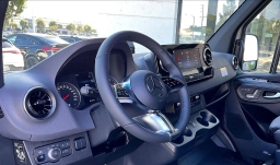 Mercedes-Benz Sprinter Crew Van High Roof 4-Cyl Diesel HO 2500 High Roof I4 Diesel HO 170" AWD 2026