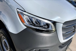 Mercedes-Benz Sprinter Crew Van High Roof 4-Cyl Diesel HO 2500 High Roof I4 Diesel HO 170" AWD 2026