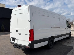 Mercedes-Benz Sprinter Cargo Van High Roof 4-Cyl Diesel HO 2500 High Roof I4 Diesel HO 170" Extended RWD 2026