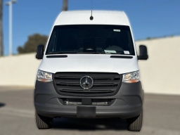 Mercedes-Benz Sprinter Cargo Van High Roof 4-Cyl Diesel HO 2500 High Roof I4 Diesel HO 170" Extended RWD 2026