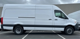 Mercedes-Benz Sprinter Cargo Van High Roof 4-Cyl Diesel HO 3500 High Roof I4 Diesel HO 170" RWD 2026