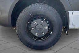 Mercedes-Benz Sprinter Cargo Van High Roof 4-Cyl Diesel HO 3500 High Roof I4 Diesel HO 170" RWD 2025